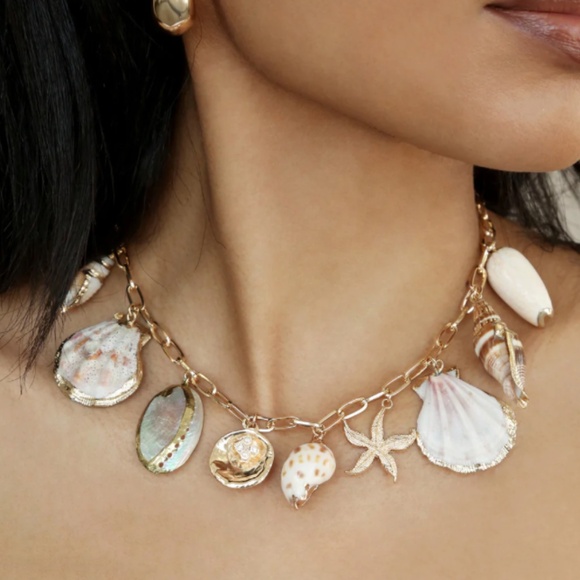 Ettika Private Island Assorted Shell Necklace New - Picture 1 of 5